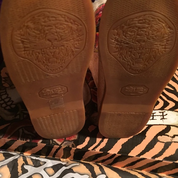 Sold! - Picture 4 of 4