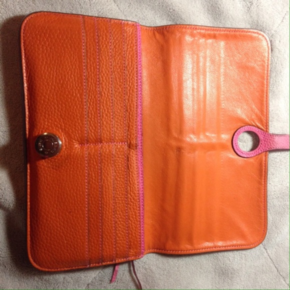 Hermes wallet! - Picture 2 of 4