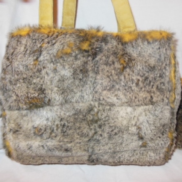 CHANEL Lapin Fur Suede Tote Bag - Picture 2 of 4