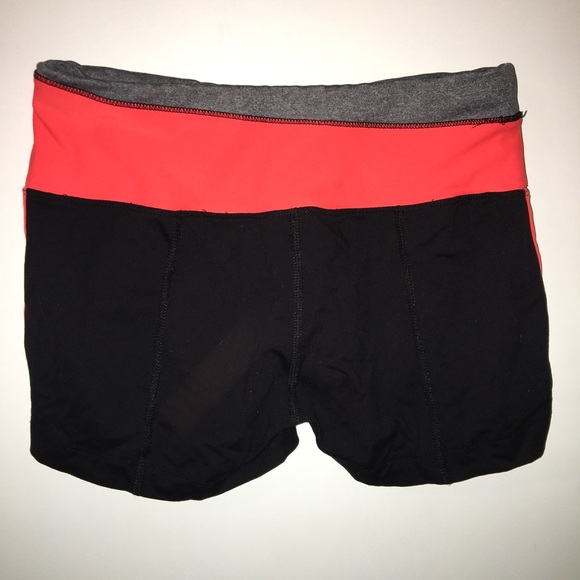 Women's workout shorts - Picture 2 of 2