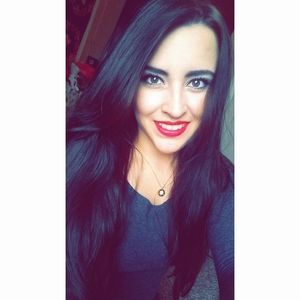 Meet your Posher, Crystal