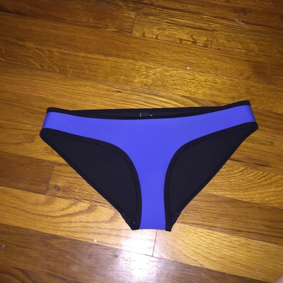 Royal blue Triangl swimsuit bottoms!