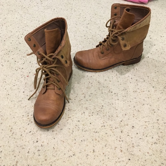 Crown combat boots