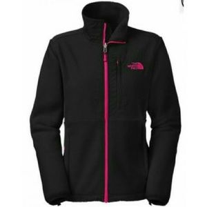Women's Northface Denali jacket!