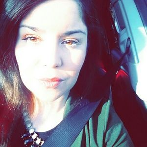 Meet your Posher, Cecilia