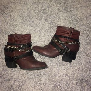 BKE Sole by Buckle booties