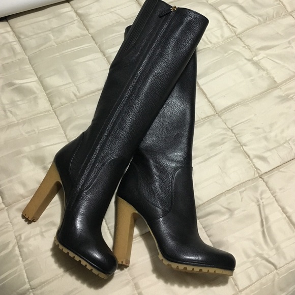 🚫SOLD🚫Gucci Stivalr Pelle Boots Sz. 37