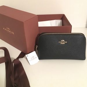 Coach Cosmetic case 17