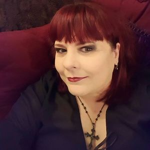 Meet your Posher, Lesley