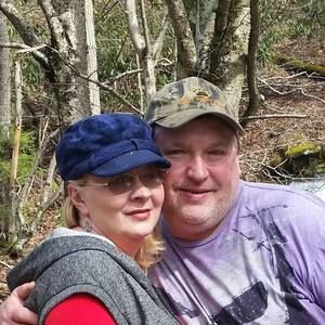 Meet your Posher, Elaine