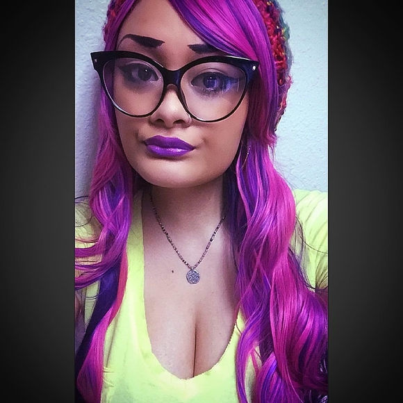 Meet your Posher, Krystal