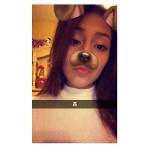 Meet your Posher, Noemi