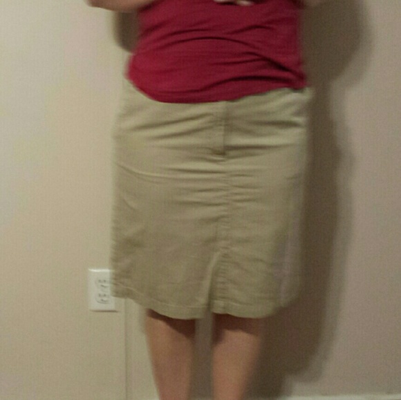 Lands' End khaki skirt.