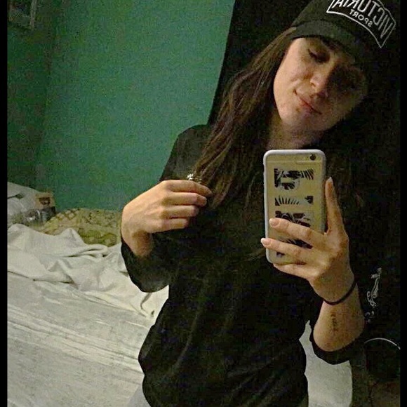 Meet your Posher, Jasmine - Picture 3 of 3