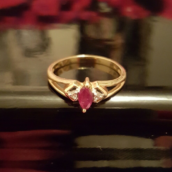 14k gold ring size 7
