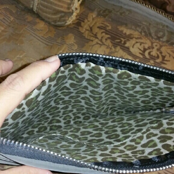 *Fashionista collections Ipad case by Brighton *** - Picture 4 of 4