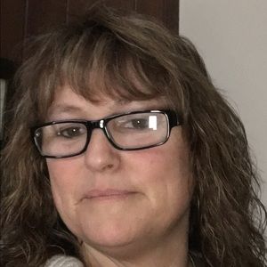 Meet your Posher, Pam