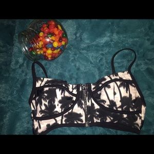 Palm tree bikini 🌴