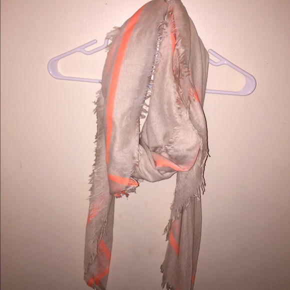 Beige and salmon striped scarf