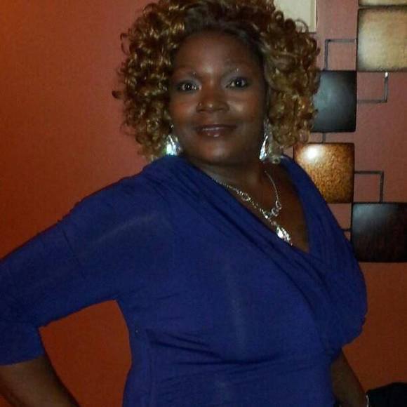 Meet your Posher, Michelle - Picture 1 of 1