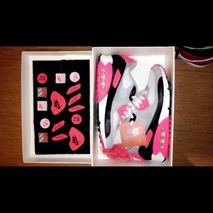 Inferred Air max 90 "patches "