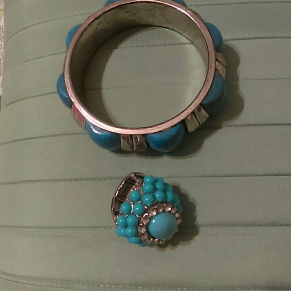 Faux Turquoise Bracelet and Chunky Ring - Picture 4 of 4