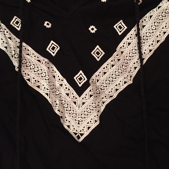 NWOT black top - Picture 2 of 3