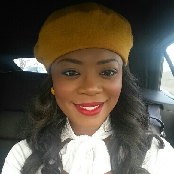 Meet your Posher, Lashundra