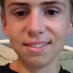 Meet your Posher, Brady