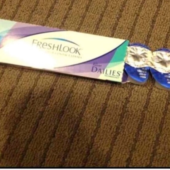 Fresh Look Blue Contacts