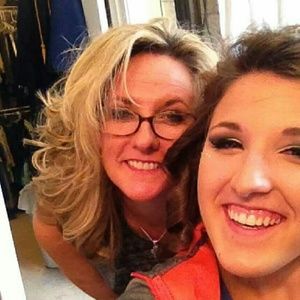 Meet your Posher, Leigh