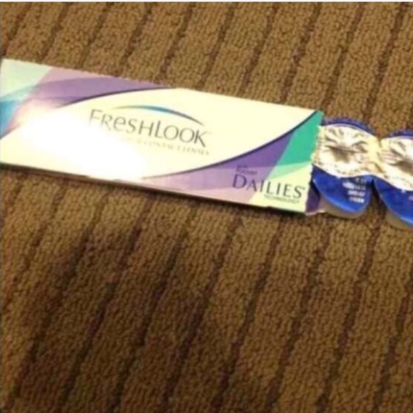 Fresh Look GREEN contacts