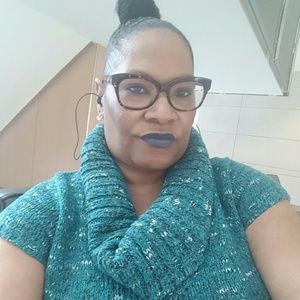 Meet your Posher, Ronalda