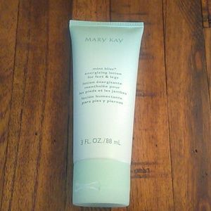 ***SOLD*** Mary Kay Mint Bliss Lotion