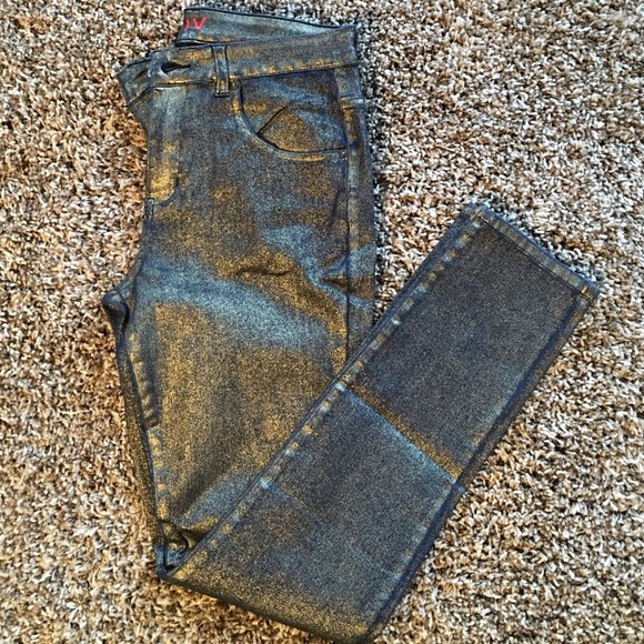 Delia's gold metallic jegging