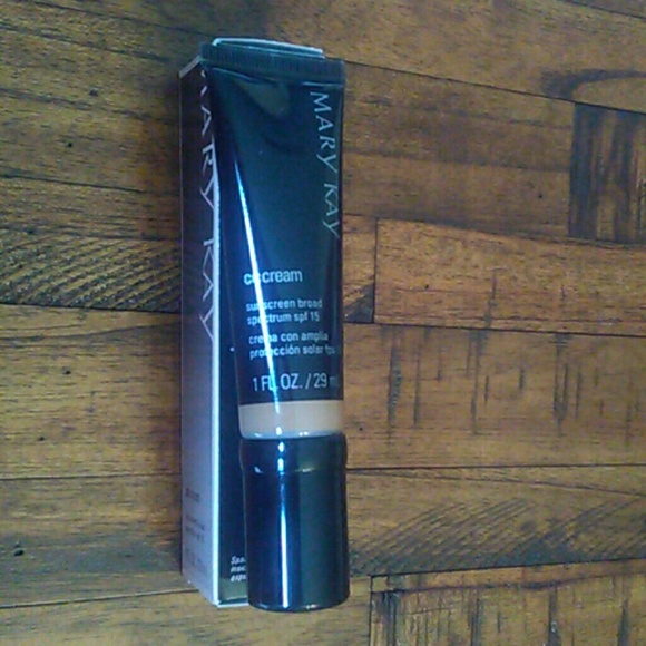 ***SOLD*** Mary Kay CC Cream in Deep