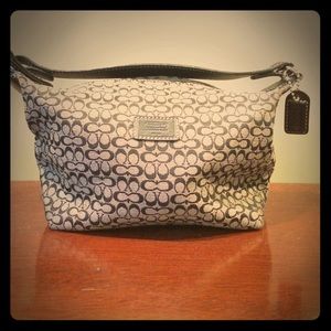 ⭐️Authentic Coach Signature Soho Top Handle Tote⭐️