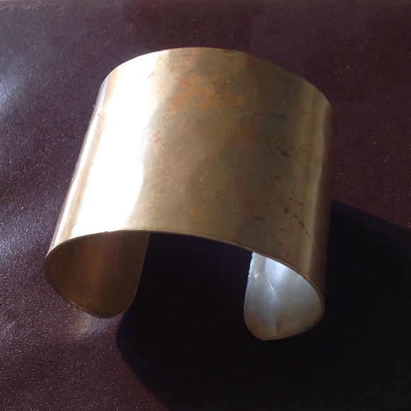 Hammered GOLD tone slip on bracelet / cuff