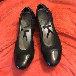 Anne Klein black wedges