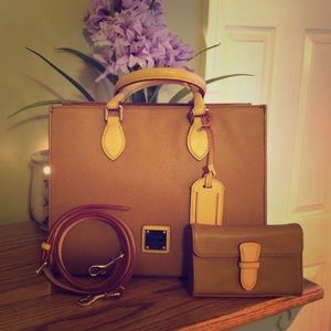 Janine Dooney&Bourke shopper