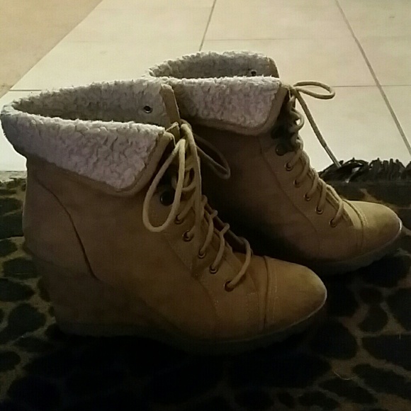 Shoes - Picture 2 of 2