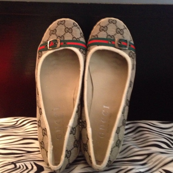 gucci canvas flats