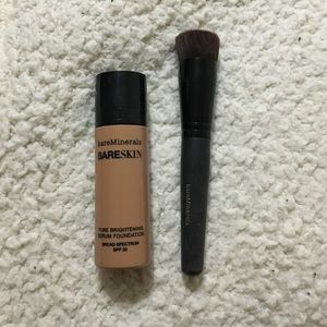 Bare Minerals Foundation and Brush