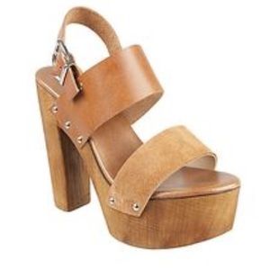 🚫on hold 🚫 Steve Madden wedge heel size 8