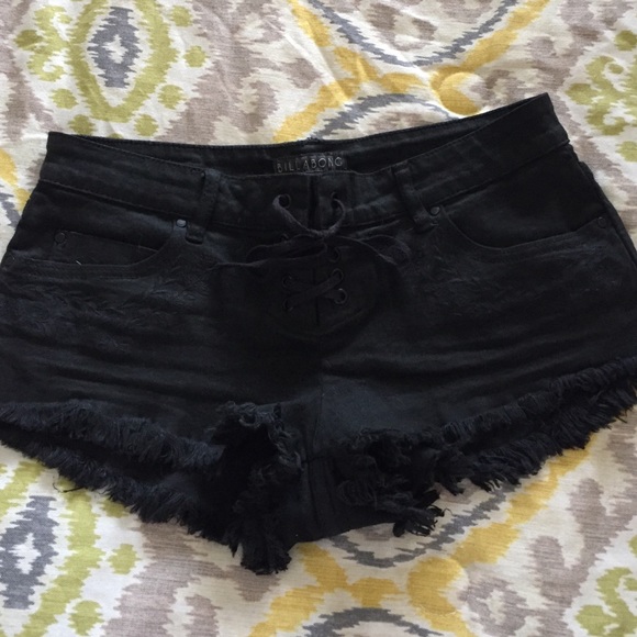 Cutoff shorts