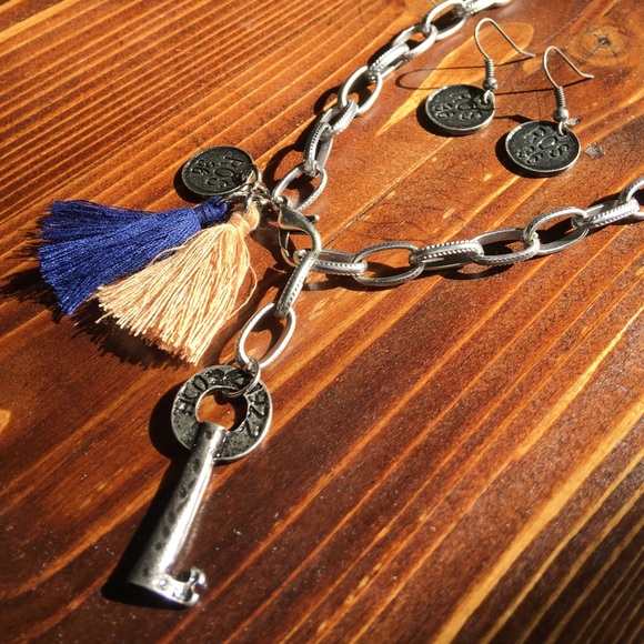 Silver necklace tassle with baubles & earring set