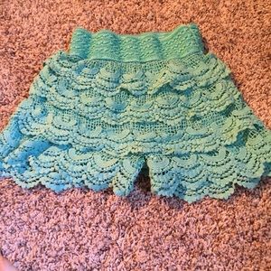 Ruffle shorts