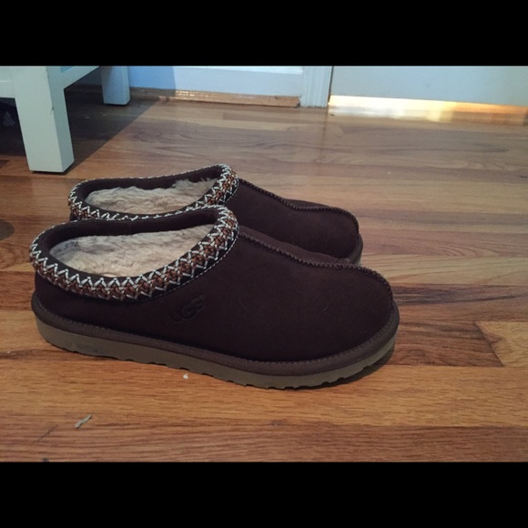 Ugh Tasman slippers