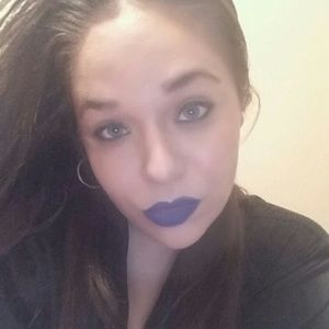 Meet your Posher, Krystle