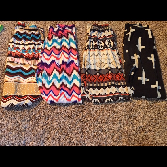 4 pairs of tights